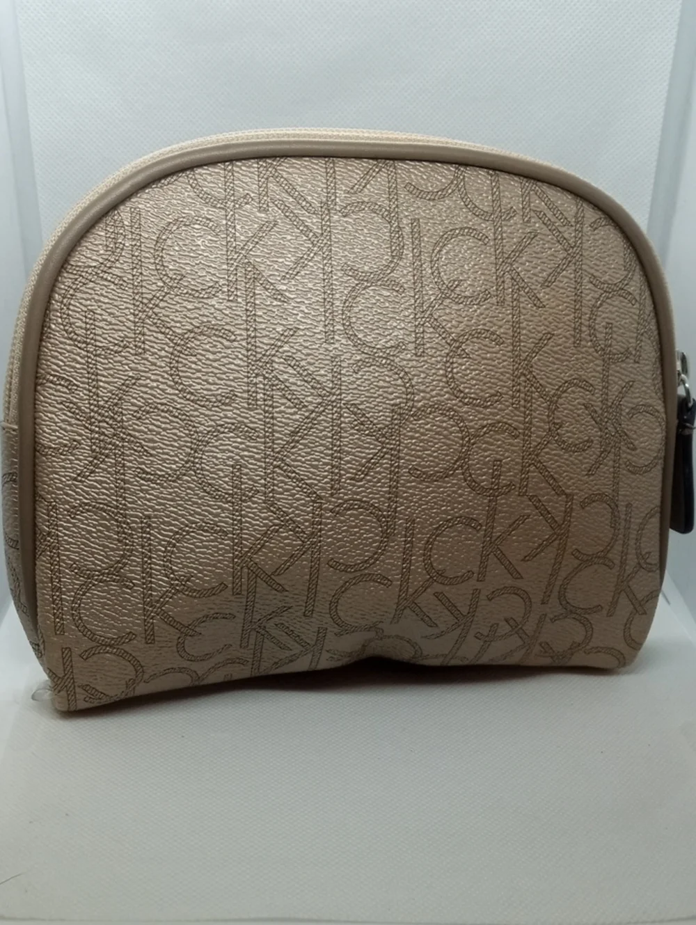 CLAVIN KLEIN MAKE UP CASE - Picture 1 of 7